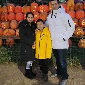 Meet your Posher, Diego xavier